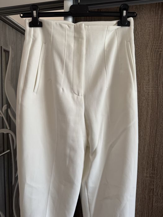 Жіночі класичні брюки Zara, розмір S, висока посадка