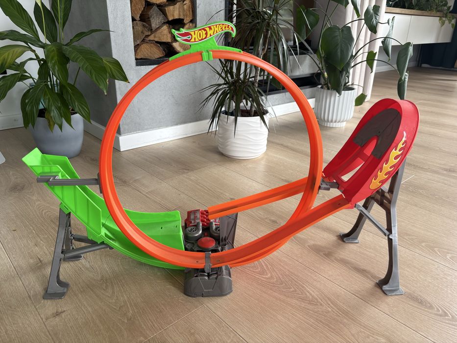Tor Hot wheels dla resoraków