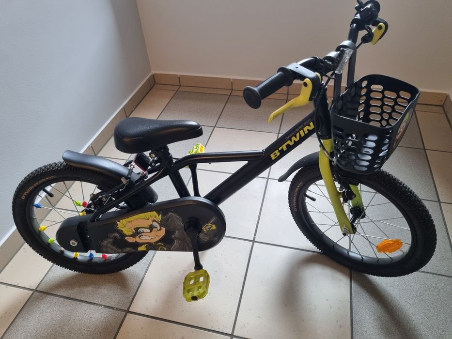 Rower dziecięcy 16' B'TWIN 500 Dark Hero dla dzieci 4-6 lat