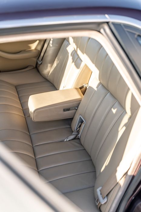 Jaguar XJ6 Gold Edition