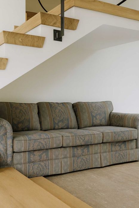 3 osobowa sofa z funkcja spania  USA produkcja
