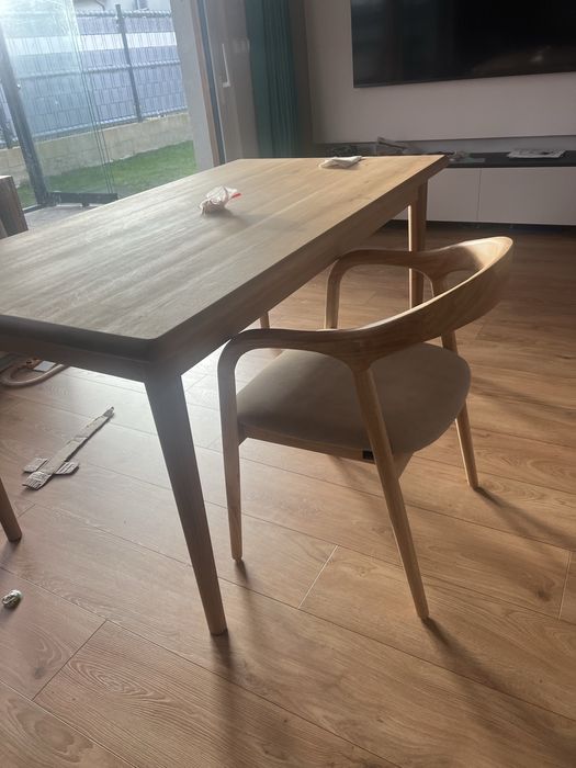 6 drewnianych krzesel