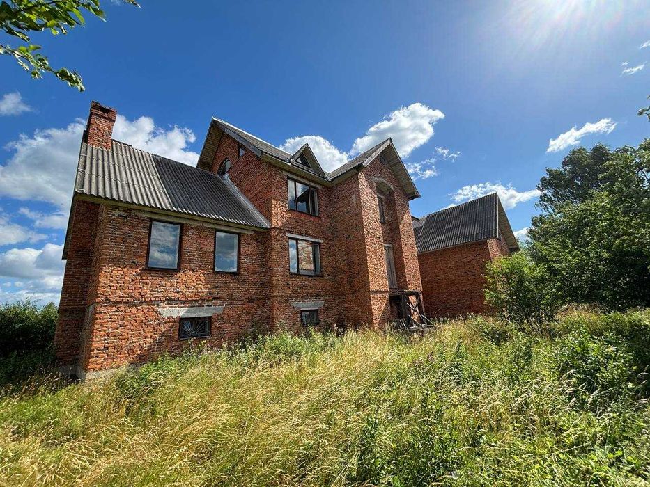 Продається будинок 420 м². Ділянка 18 соток. смт. Солотвин. Краєвид. Гори. Асфальт