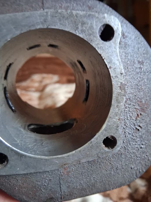 Sprzedam cylinder Malaguti do skutera mbk 101 Yamaha