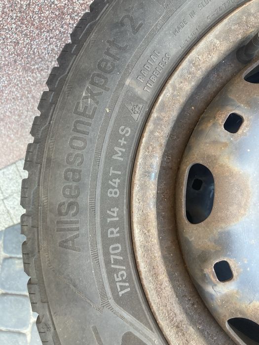 koła zimowe 175/70 r14 felgi   5x100