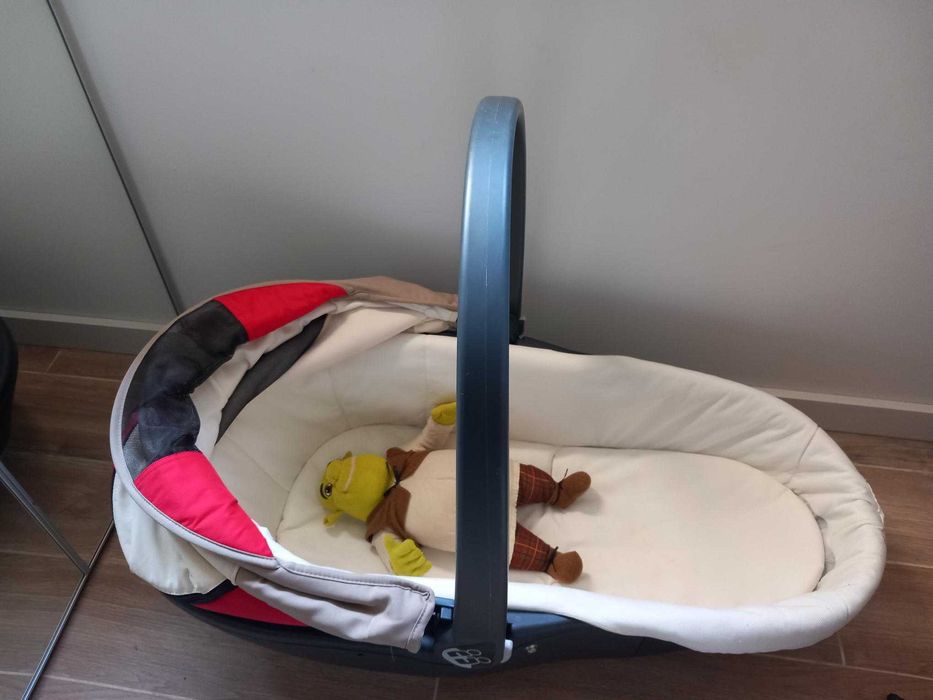 Alcofa Chicco bom estado