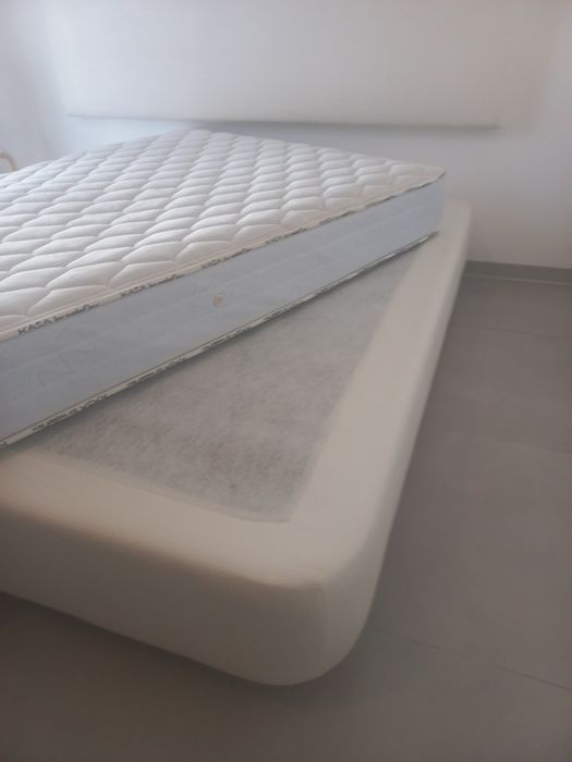 Sommier+cabeceira+colchão