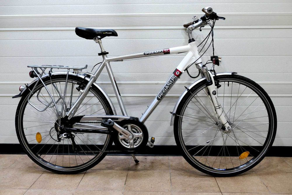 ROWER TREKKINGOWY, PEGASUS ,rama aluminiowa, koła28", DEORE XT , 2 X amortyzator  STAN IDEALNY
