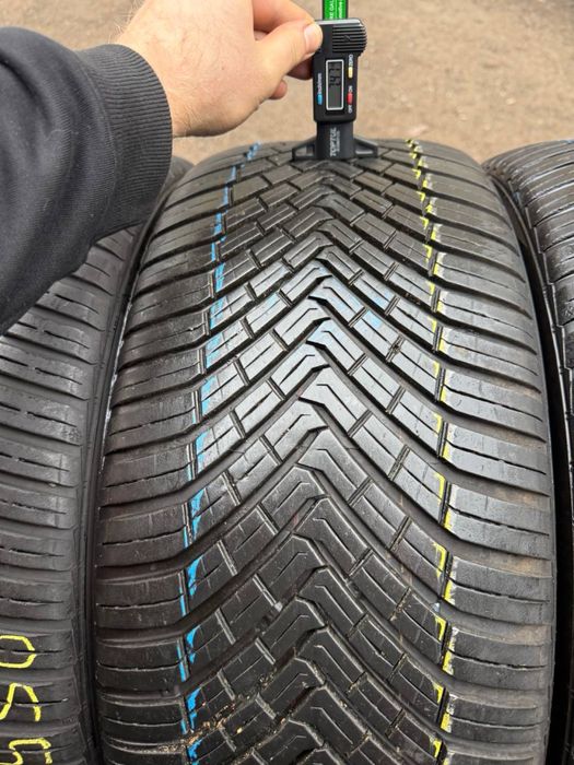 Шины бу 255 45 R 19 Continental allseason contact seal всесезон антипр