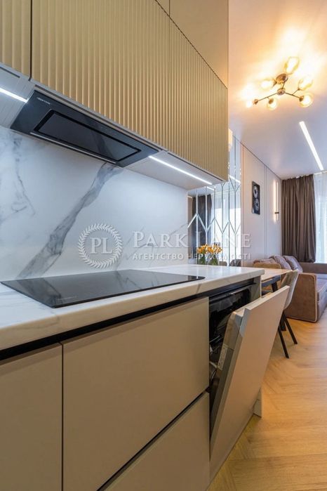 Продаж квартири (49м2) з новим, авторським ремонтом  в ЖК Креатор Сіті, Дегтярівська 17