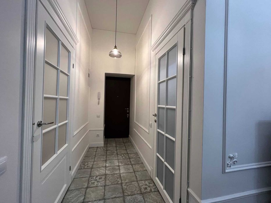 1к ВИП Центр Прорезная метро Золотые ворота,Театральная Подобово