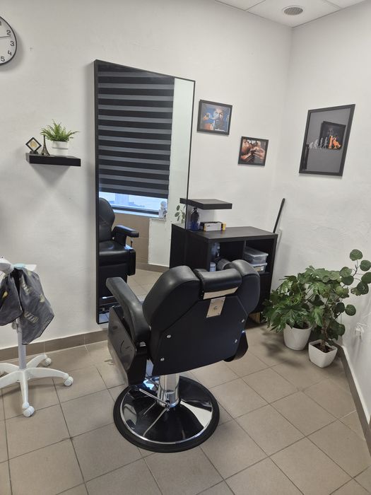 Oferuję na podwynajem stanowisko barberskie