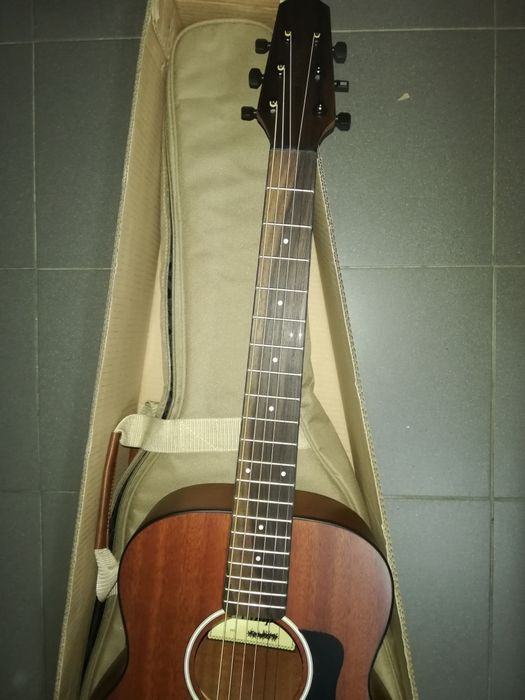 Guitarra Western  (TRAVEL GUITAR)