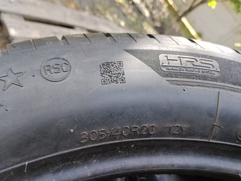 Hankook 305 40 r20 2шт шини bmw х5 літні б'у з Європи