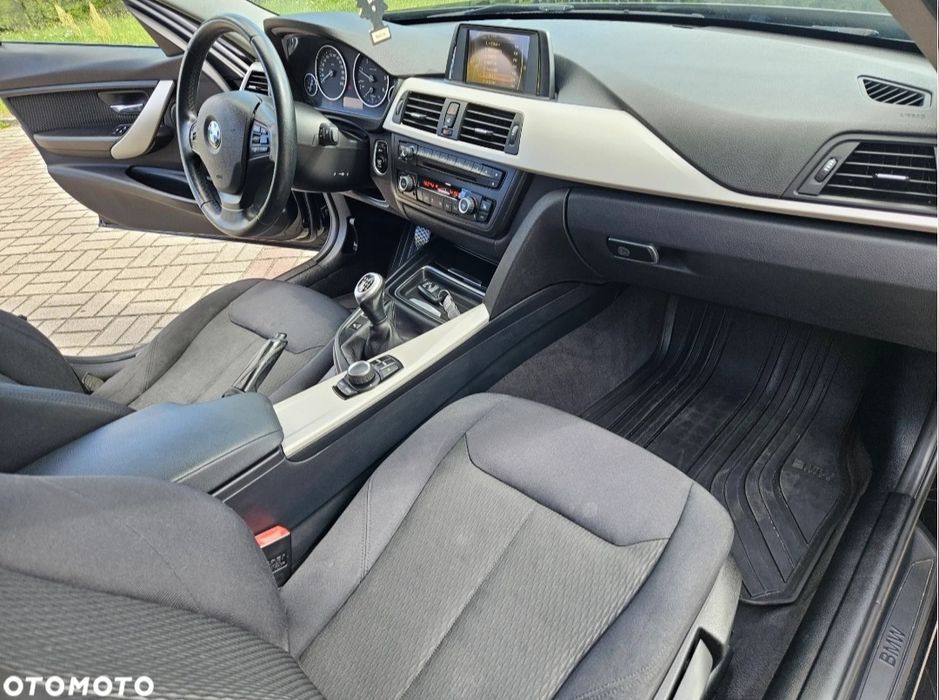 BMW Seria 3 318D