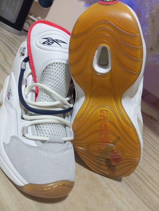 Оригінальні кросівки Reebok Questin Mid