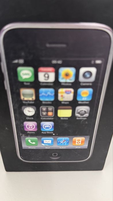 Vintage iPhone 3G, 16 GB, Fully Functional