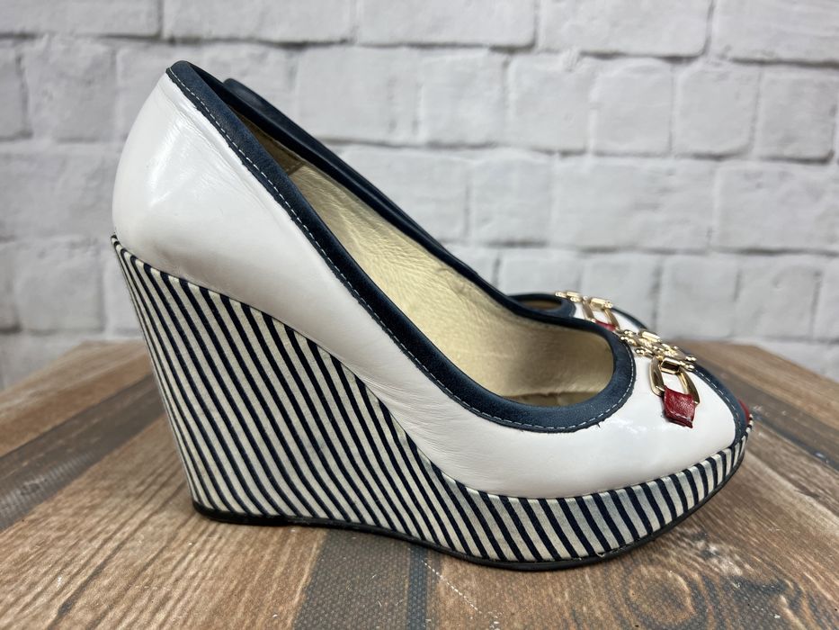 Sandały na koturnie rozm 37