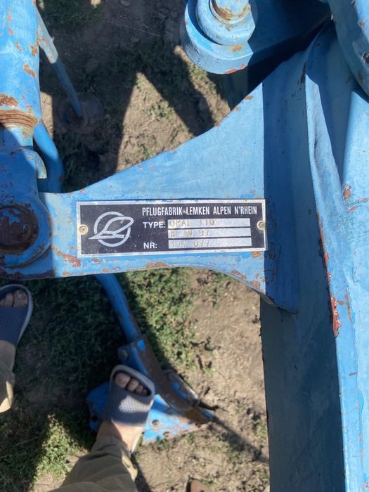 Плуг lemken.
