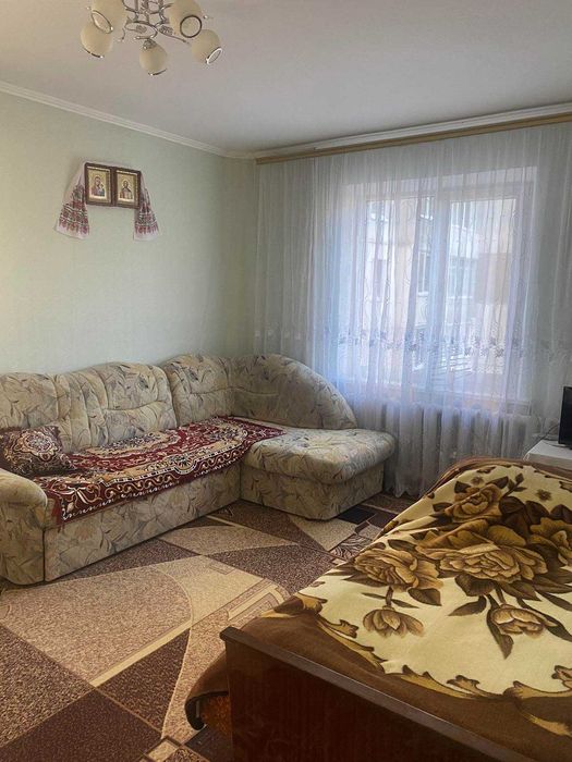 1 кімнатна квартира в будинку нового планування з косметичним ремонтом