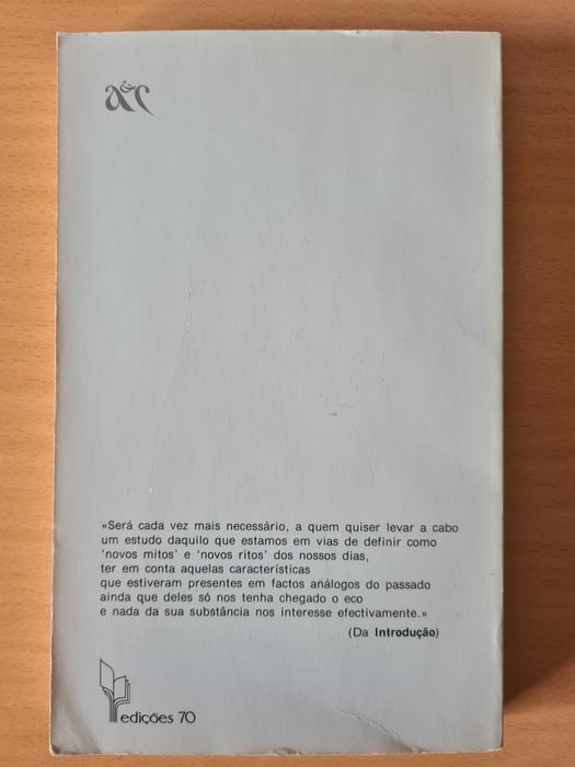 Livro "Novos Ritos, Novos Mitos" de Gillo Dorfles