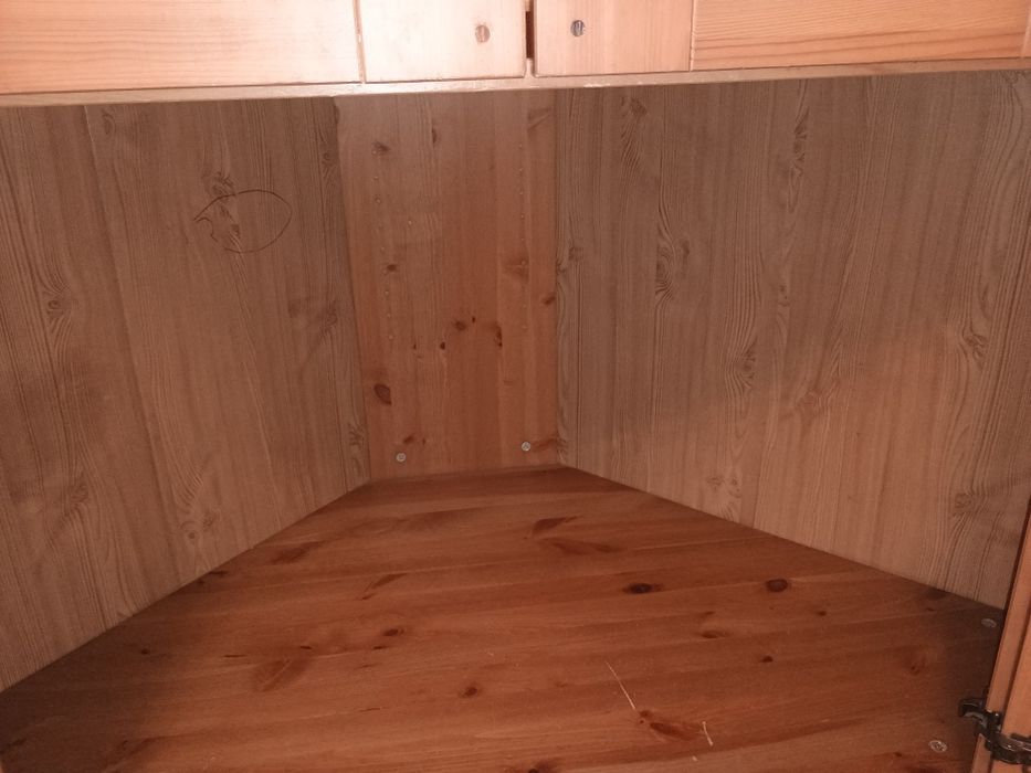 Biurko narożne zabudowane