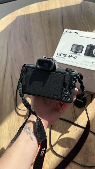 Фотоапарат canon m50 + обʼєктив 15-45 мм