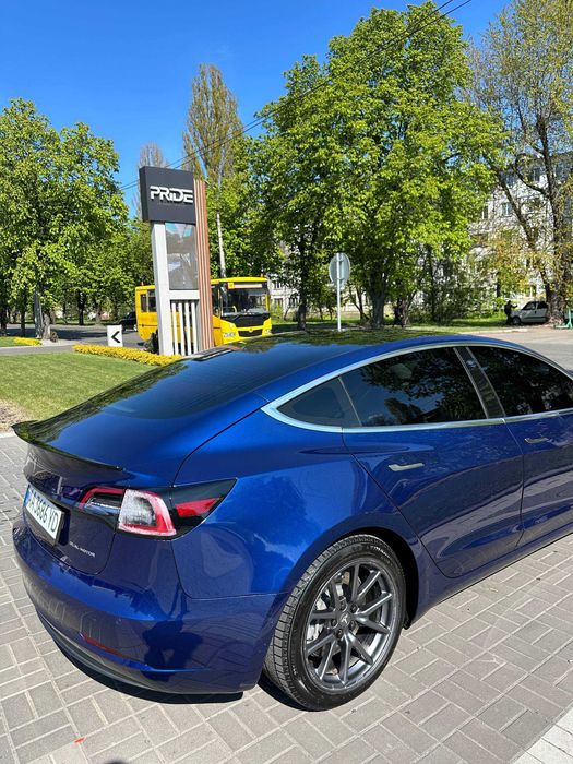 Tesla Model 3 2020 Long Range 75D