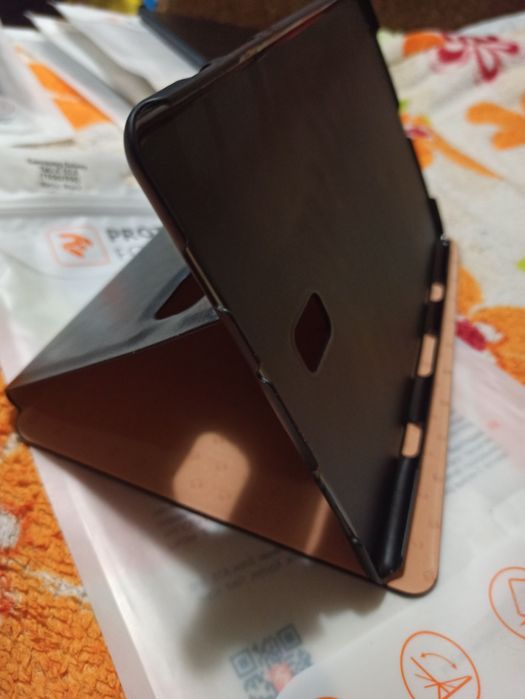 Чехол на Samsung Galaxy Tab A 10.5 ( T590/T595)