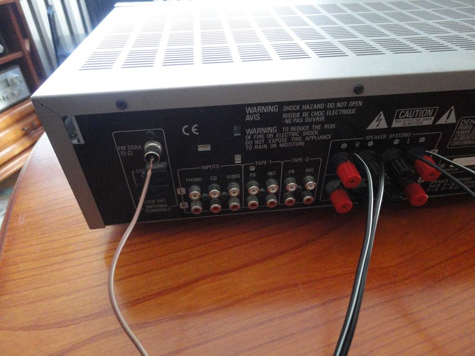 Amplituner Denon DRA-585rd