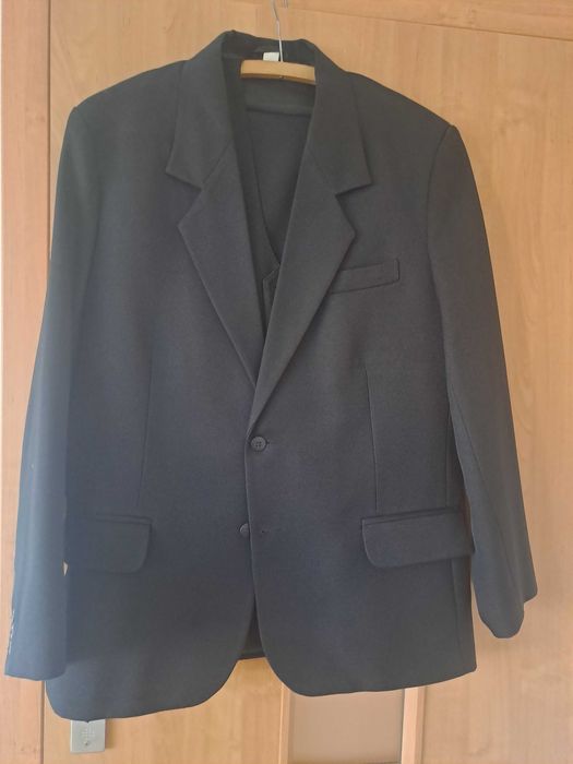 Garnitur męski czarny dla starszego pana