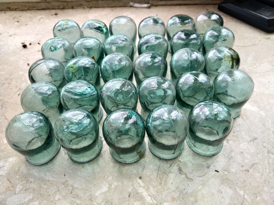 Bańki lekarskie.Lata 50'te.Szkło zielone.25 sztuk