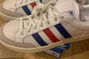 Buty sportowe Adidas American Low rozmiar 42