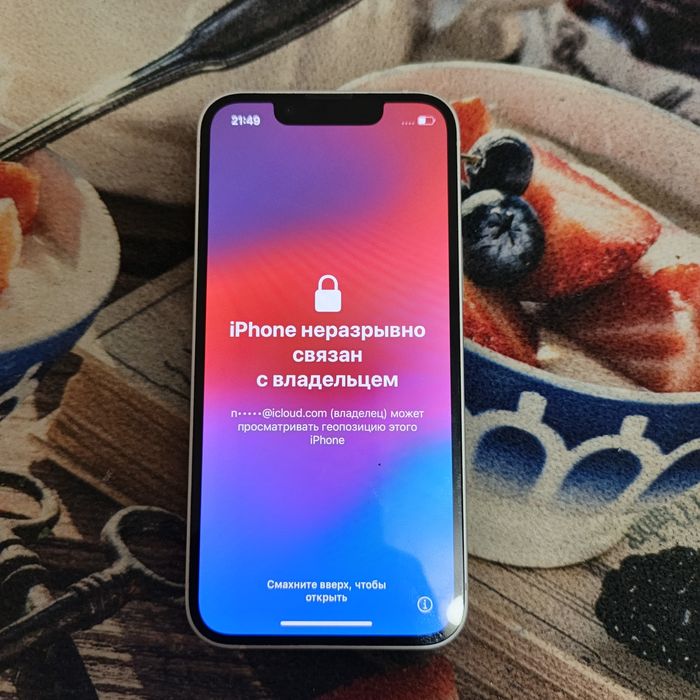 Айфон 13 мини. Читайте описание