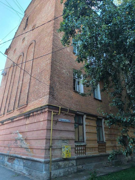 Продається квартира