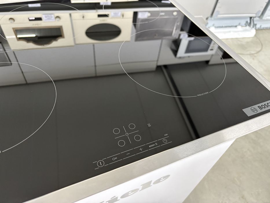 Нова Індукційна варильна поверхня Bosch PIF64RBB5E 60см