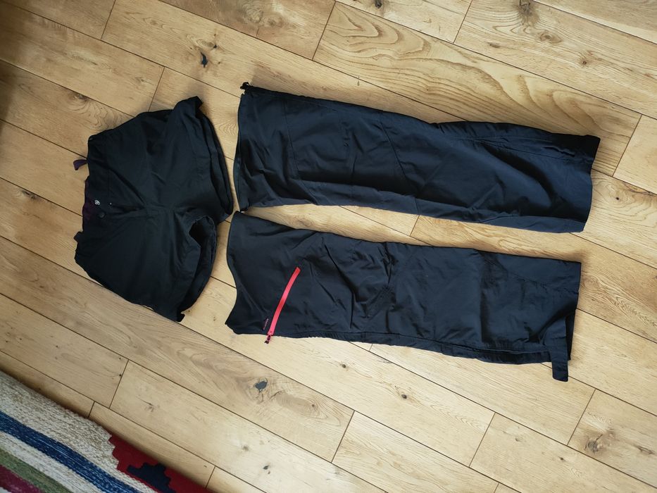 Spodnie treningowe rozmiar 146