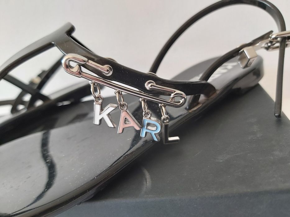 Klapki japonki KARL LAGERFELD literki ICONIC 36