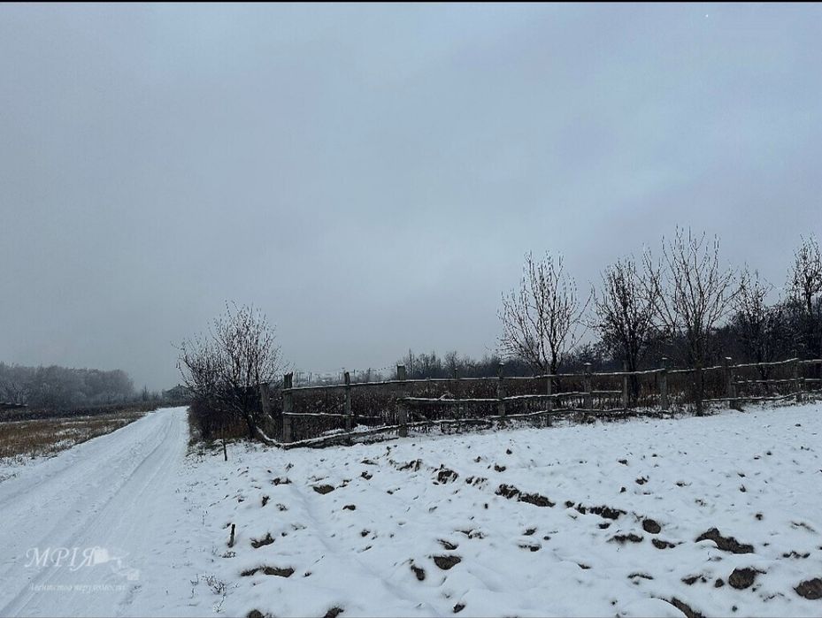 Продам ділянку в Зарванцях