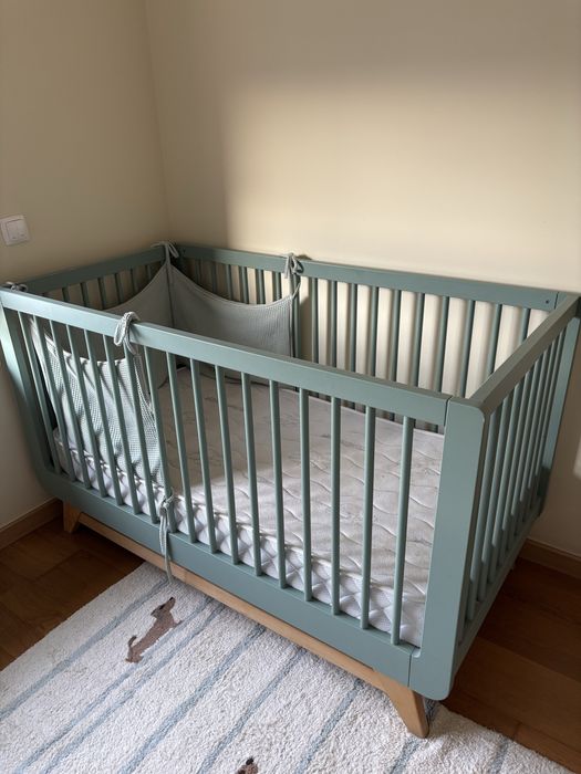 Cama de grades LaRedoute com colchão