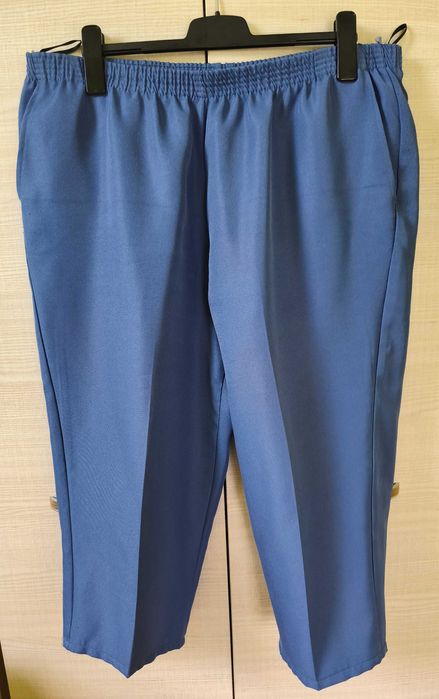 Spodnie damskie 3/4 roz. ok. 52-54