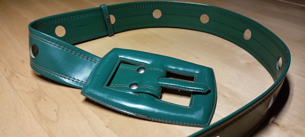 Szeroki zielony pasek PRL vintage