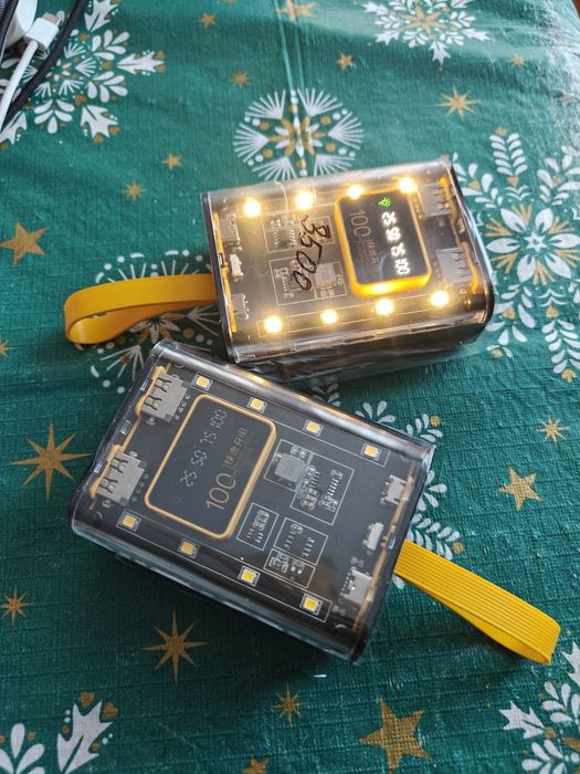 Павербанк  10000mah швидка зарядка 22,5вт з діодним  світильником