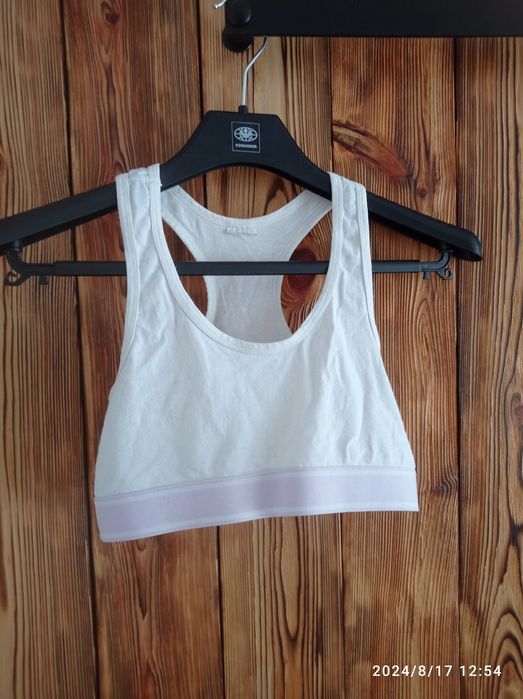 Biustonosz dziewczęcy