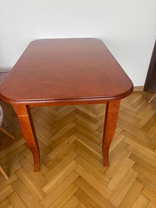 Stół drewniany rozkladany
