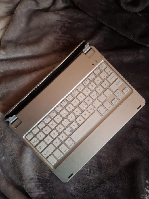 Klawiatura Bluetooth do Ipada srebrna