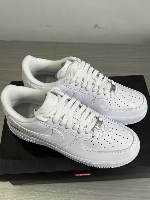 Buty Air force 1 Supreme biale R.43
