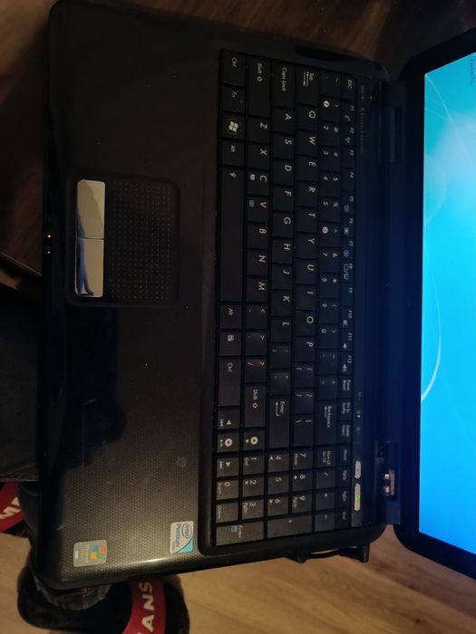 Laptop Asus F52Q