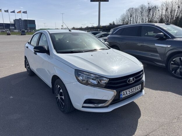 Продаю Lada Vesta
