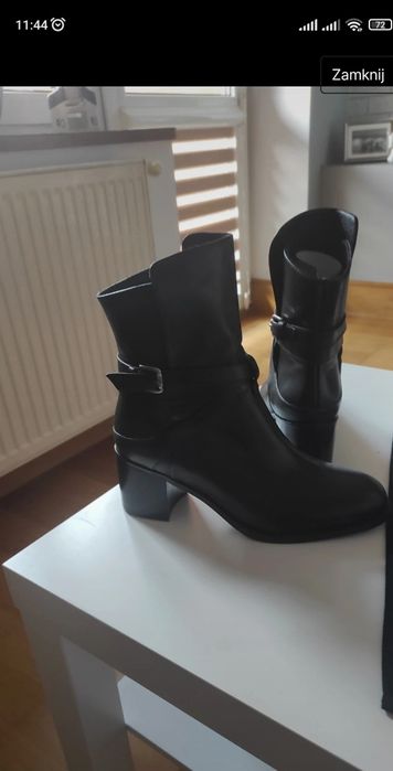 Czarne skórzane botki